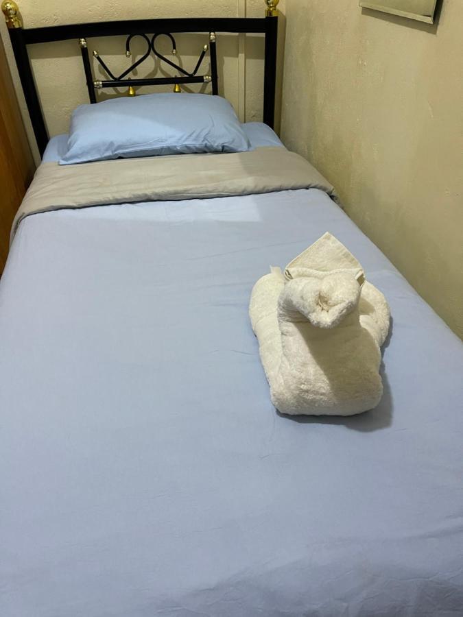 Bed and Breakfast Janessa'S Dwellery Port Vila Esterno foto